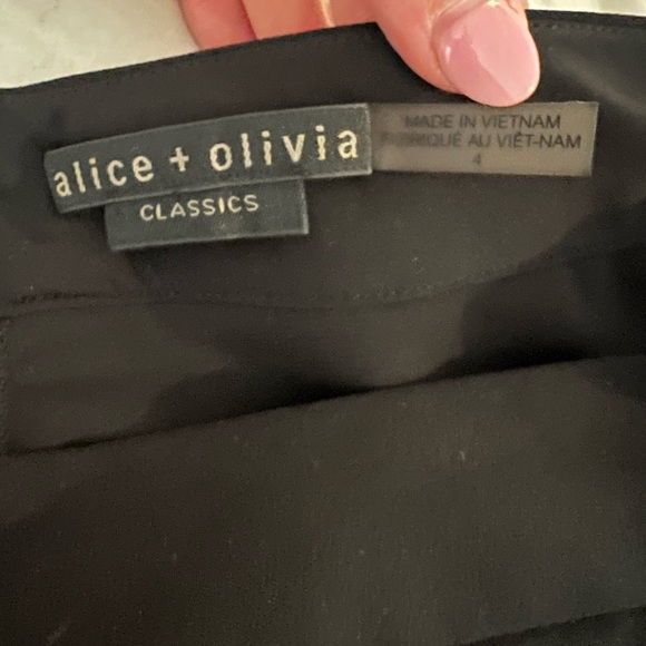 Alice and Olivia Mini Skirt - Picture 9 of 11